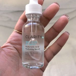 Clarity Daily Dose of Water Hyaluronic Acid Hydrating Serum 3.